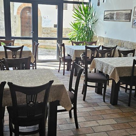 Guest House Saint Petka Veliko Tarnovo Buitenkant foto