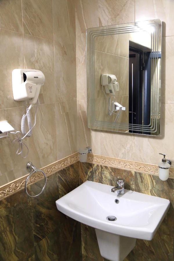Guest House Saint Petka Veliko Tarnovo Buitenkant foto