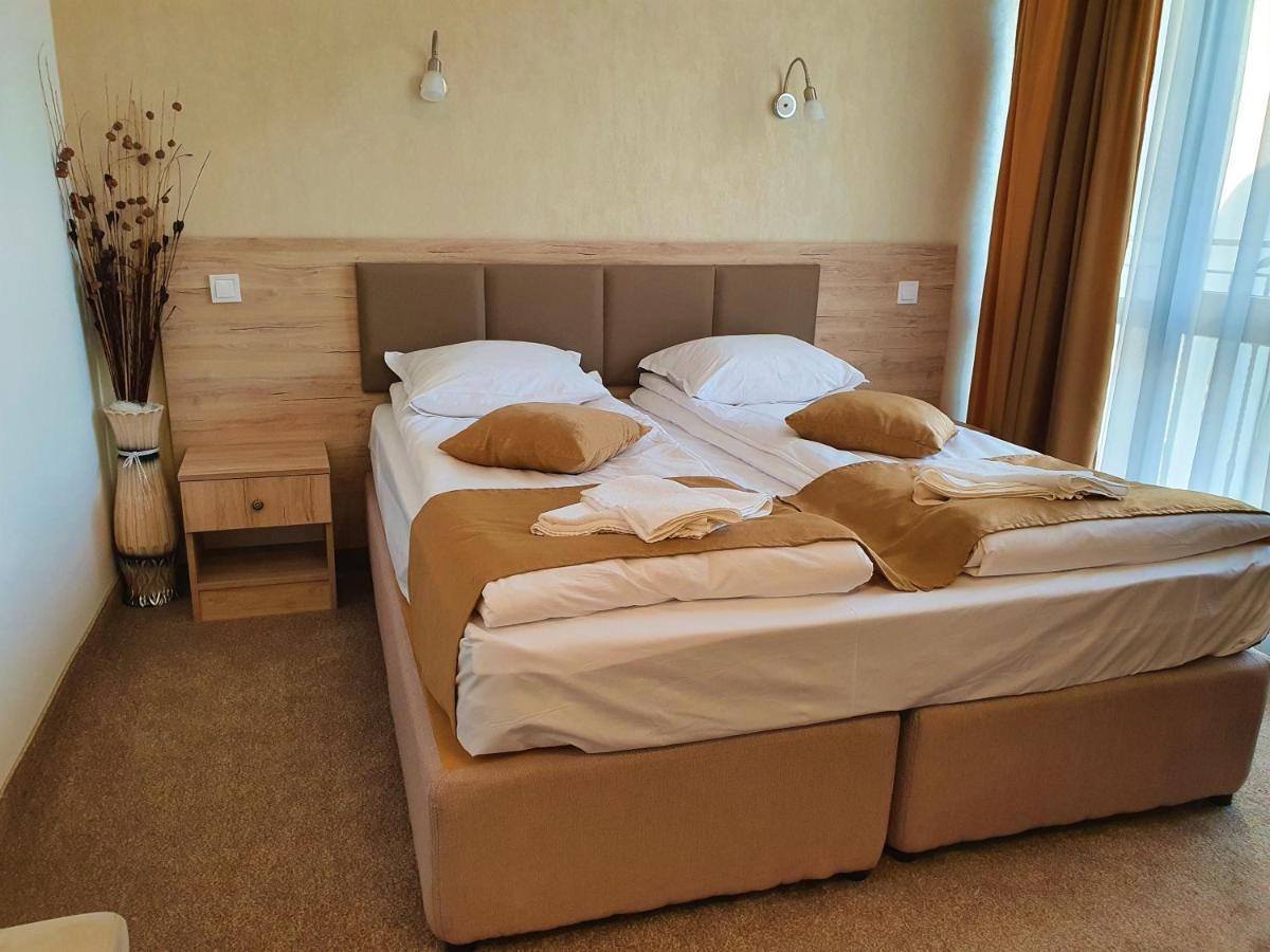 Guest House Saint Petka Veliko Tarnovo Buitenkant foto
