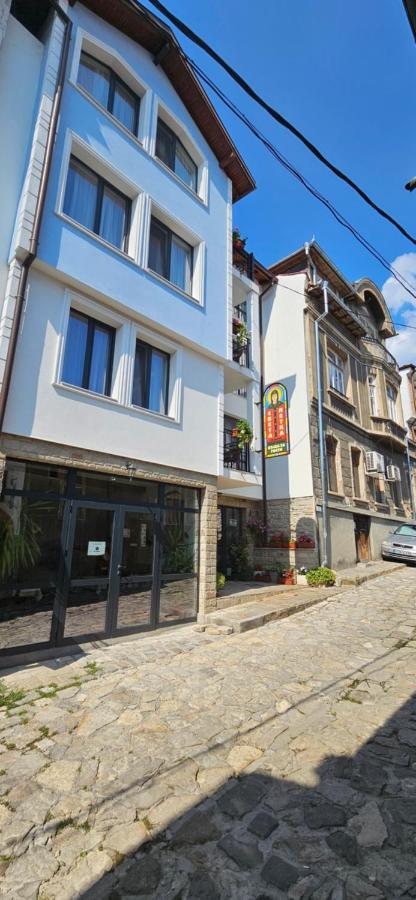 Guest House Saint Petka Veliko Tarnovo Buitenkant foto