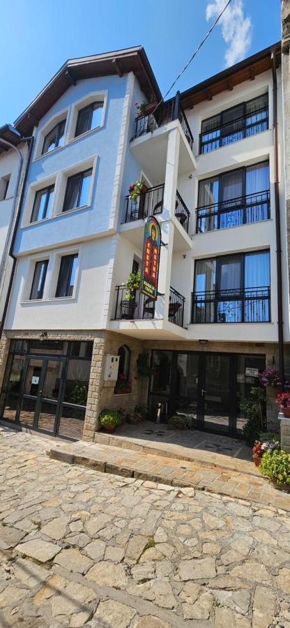 Guest House Saint Petka Veliko Tarnovo Buitenkant foto