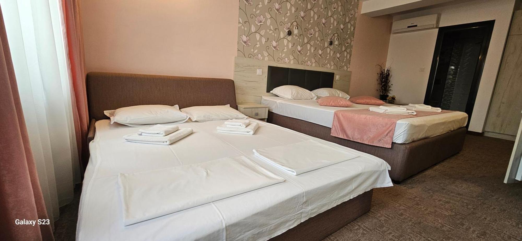 Guest House Saint Petka Veliko Tarnovo Buitenkant foto